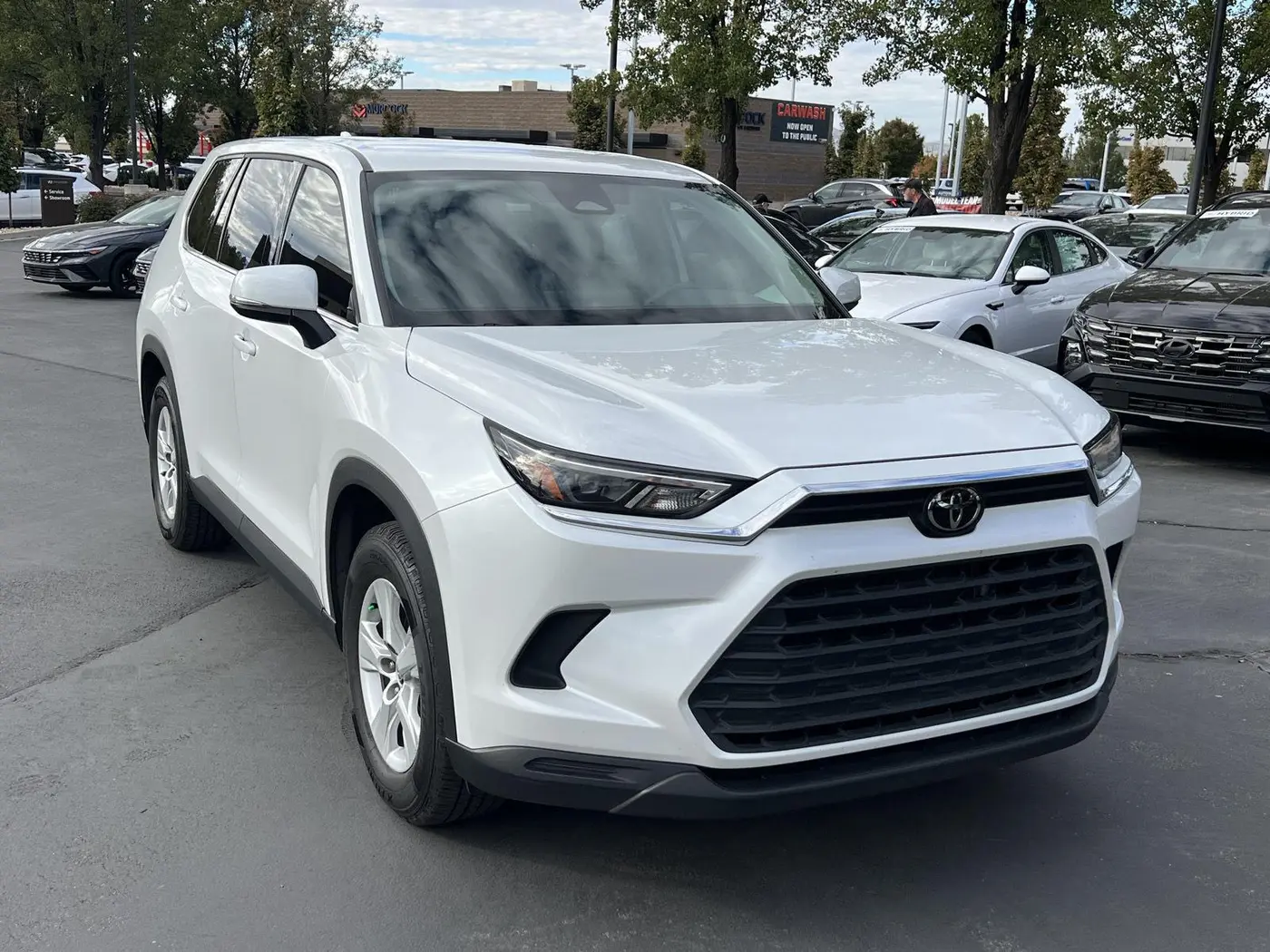 2026 Toyota Highlander - $43,498