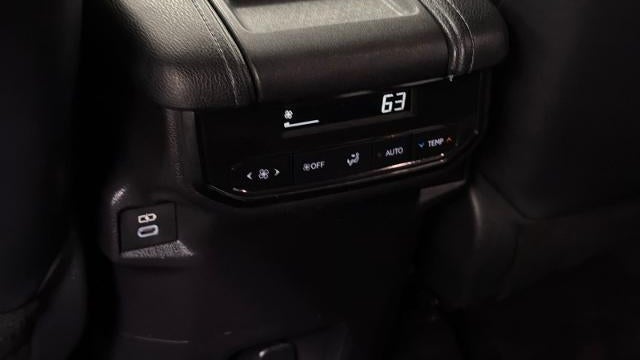 2025 Toyota Grand Highlander Hybrid LE