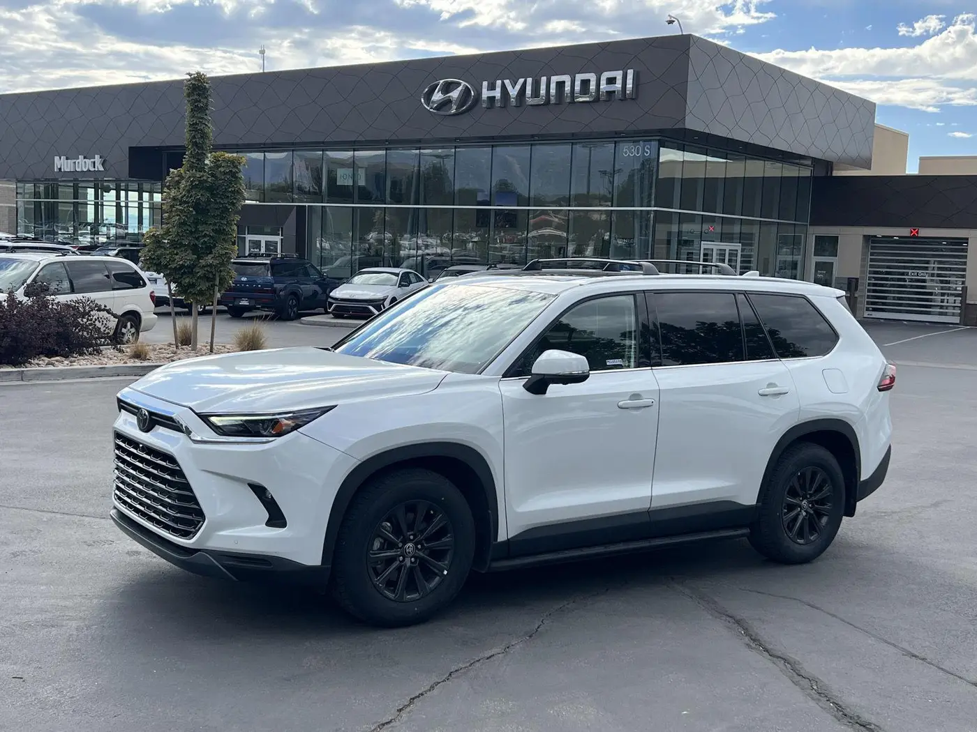 2025 Toyota Highlander - $59,427