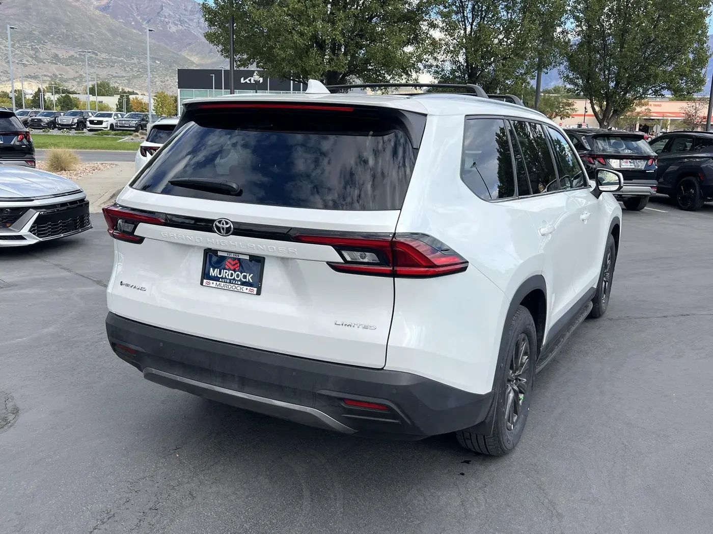 2025 Toyota Highlander - $59,427