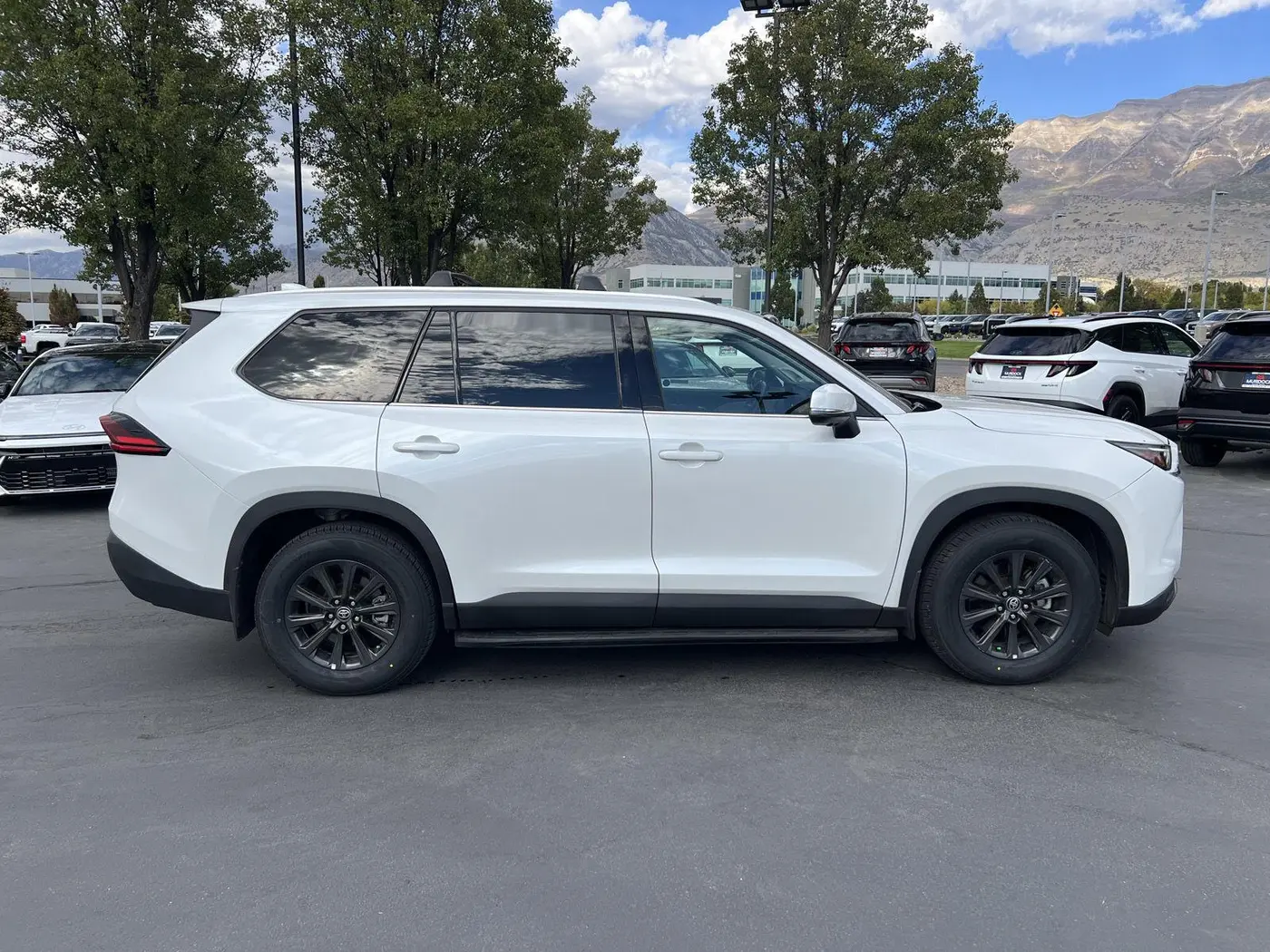 2025 Toyota Highlander - $59,427