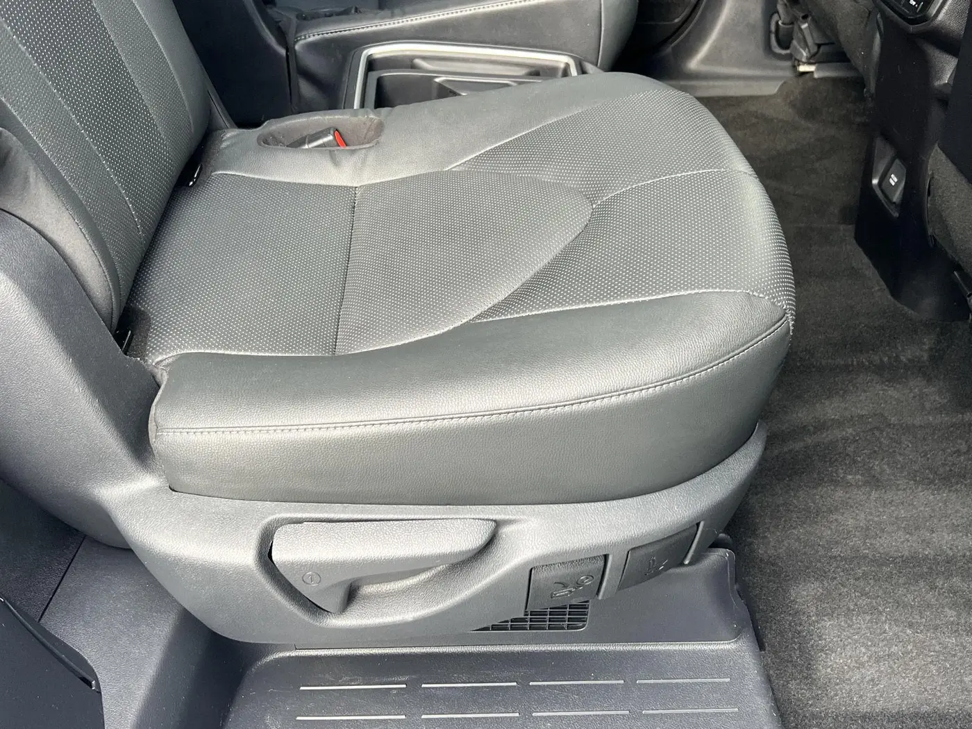 2025 Toyota Highlander - $59,427