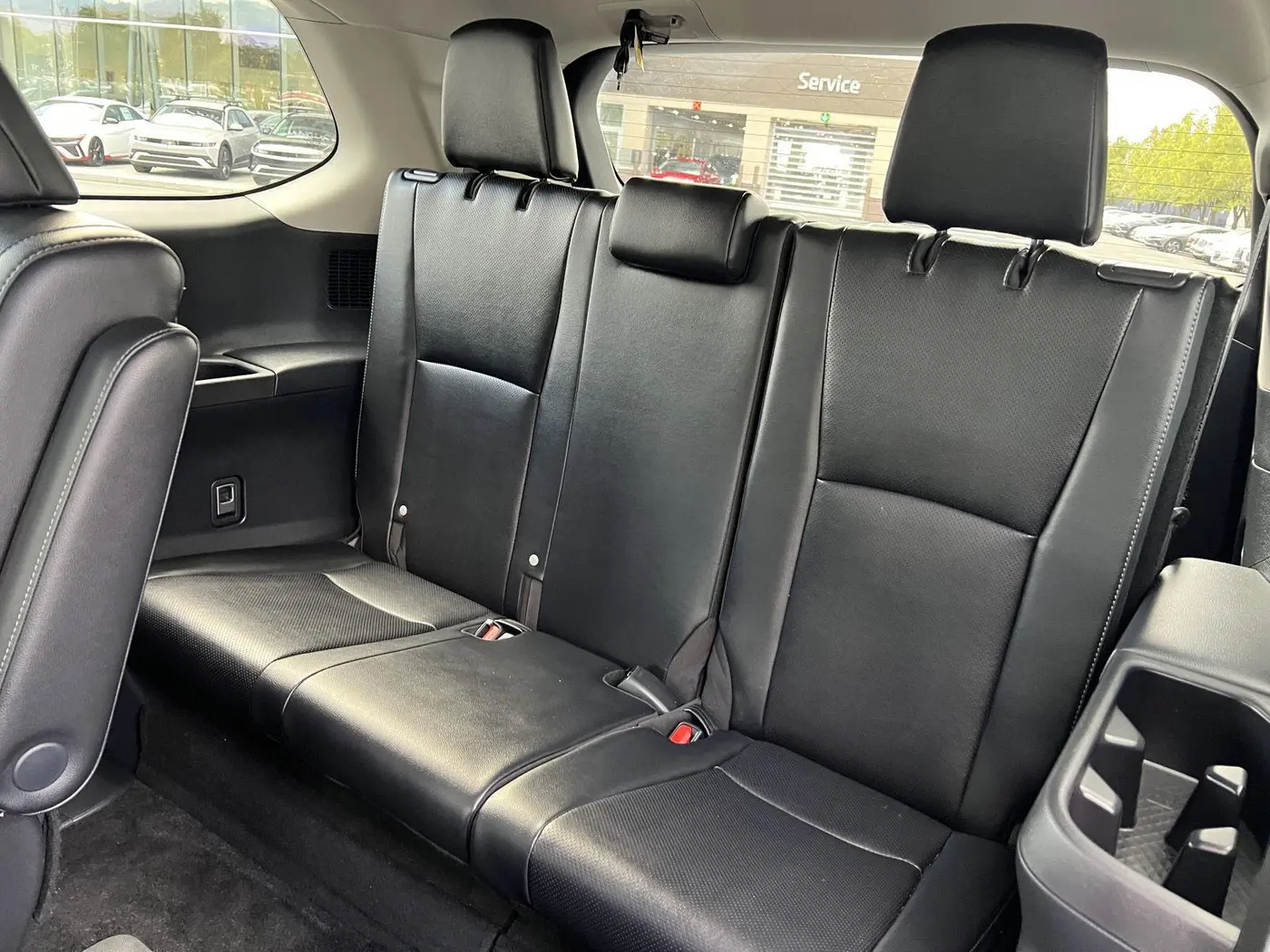 2025 Toyota Highlander - $59,427