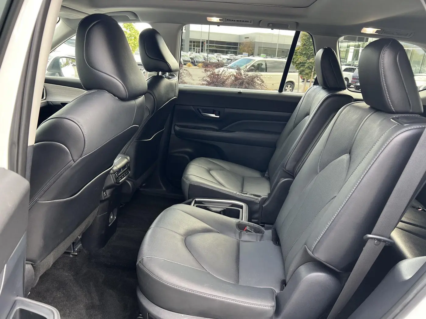2025 Toyota Highlander - $59,427