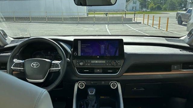 2024 Toyota Grand Highlander Hybrid XLE