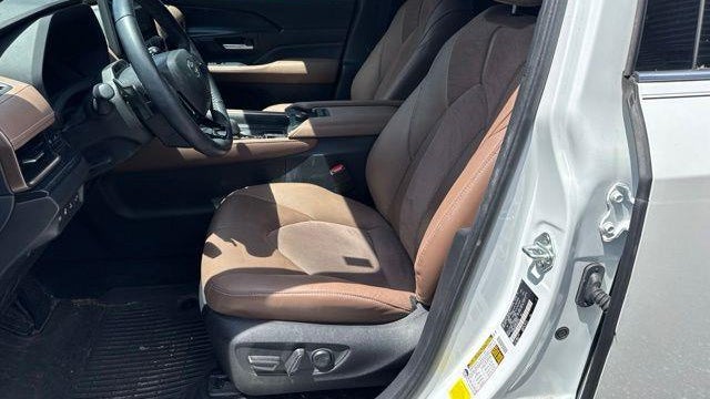 2024 Toyota Grand Highlander Hybrid MAX Platinum