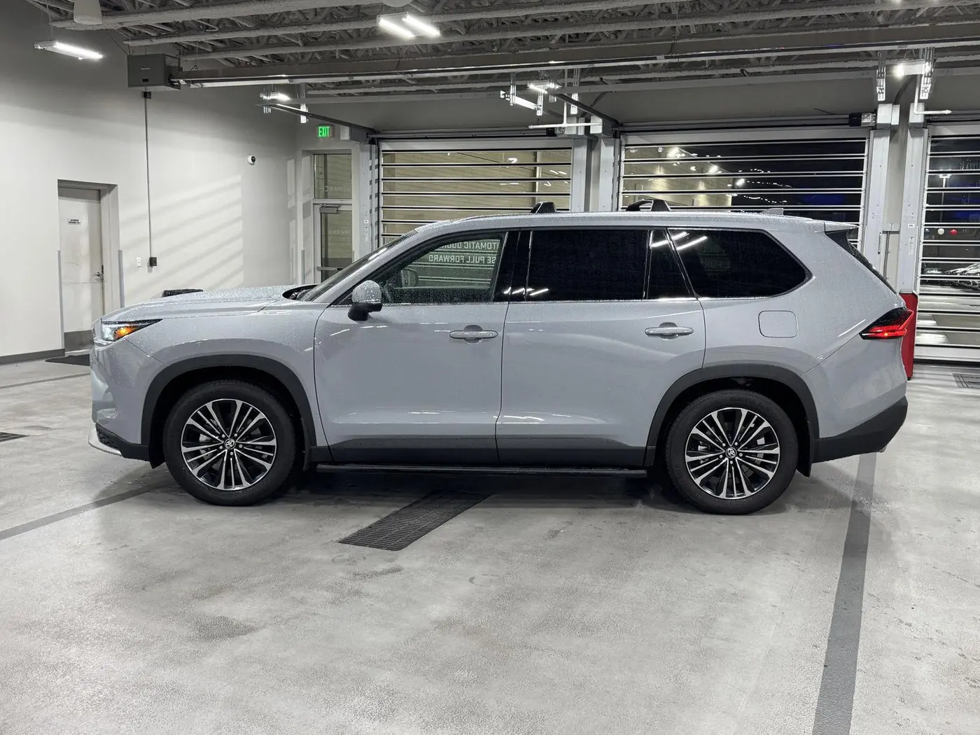 2025 Toyota Highlander - $60,698