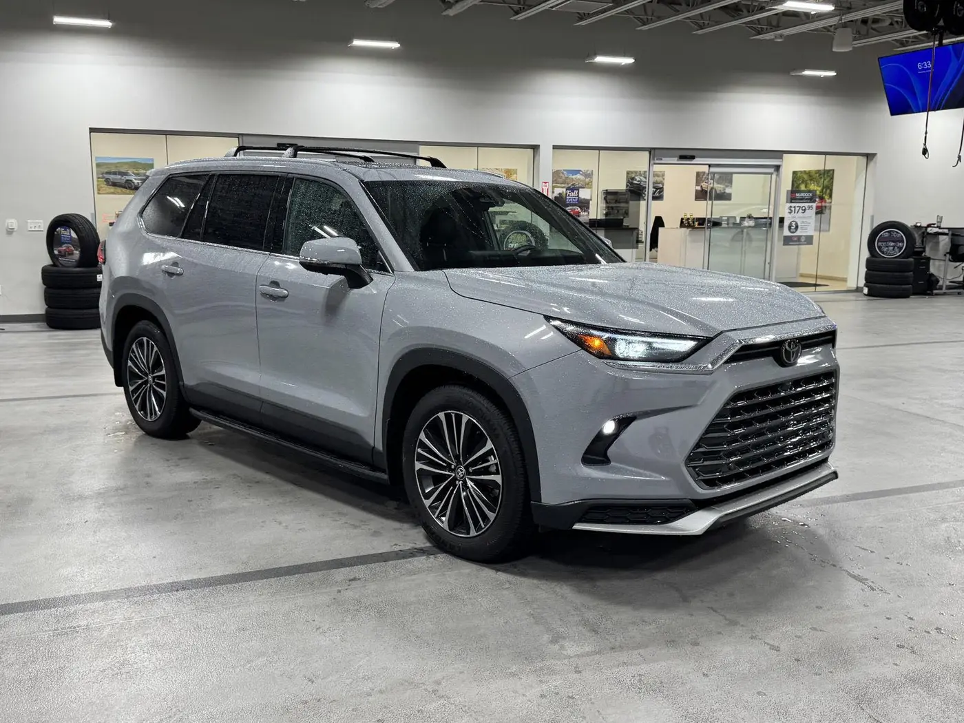2025 Toyota Highlander - $60,698