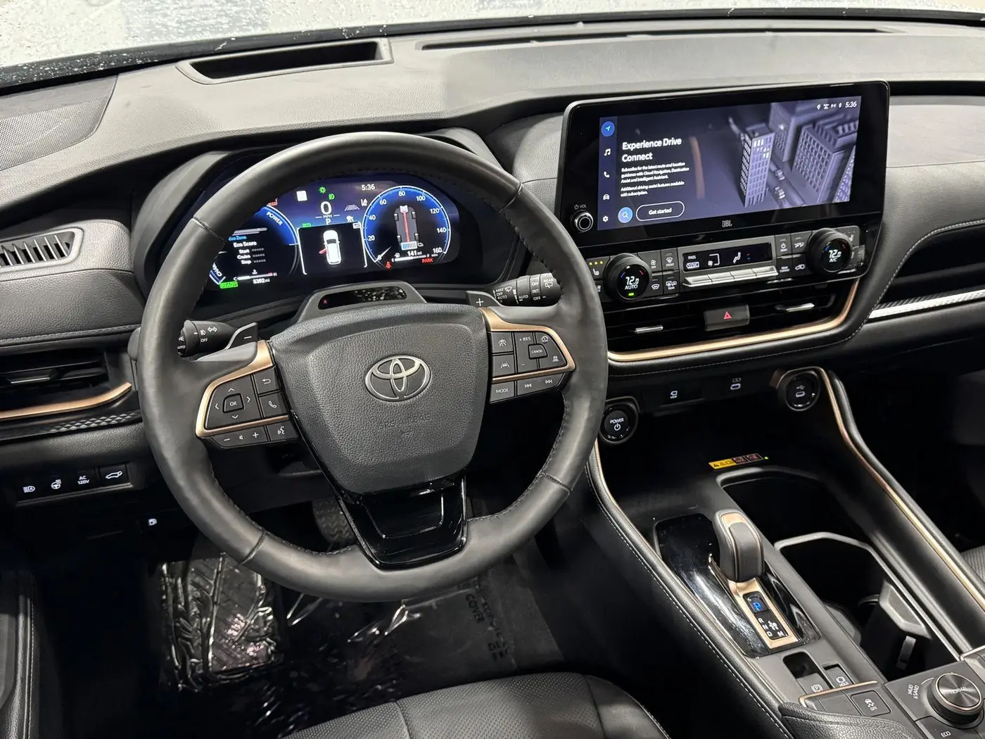2025 Toyota Highlander - $60,698