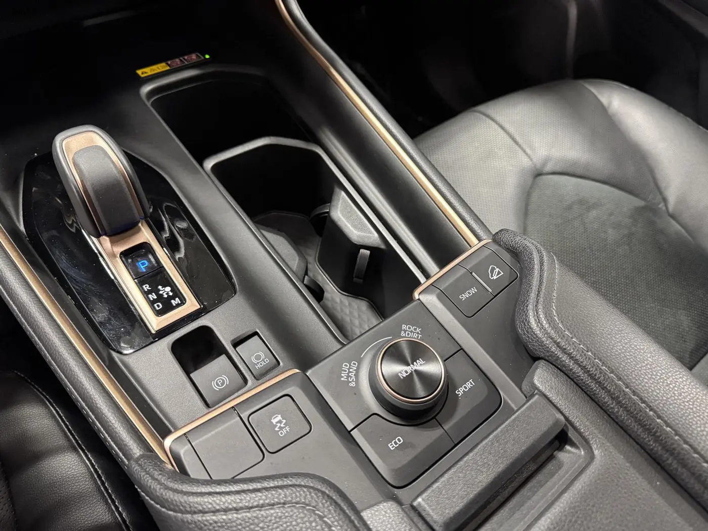 2025 Toyota Highlander - $60,698