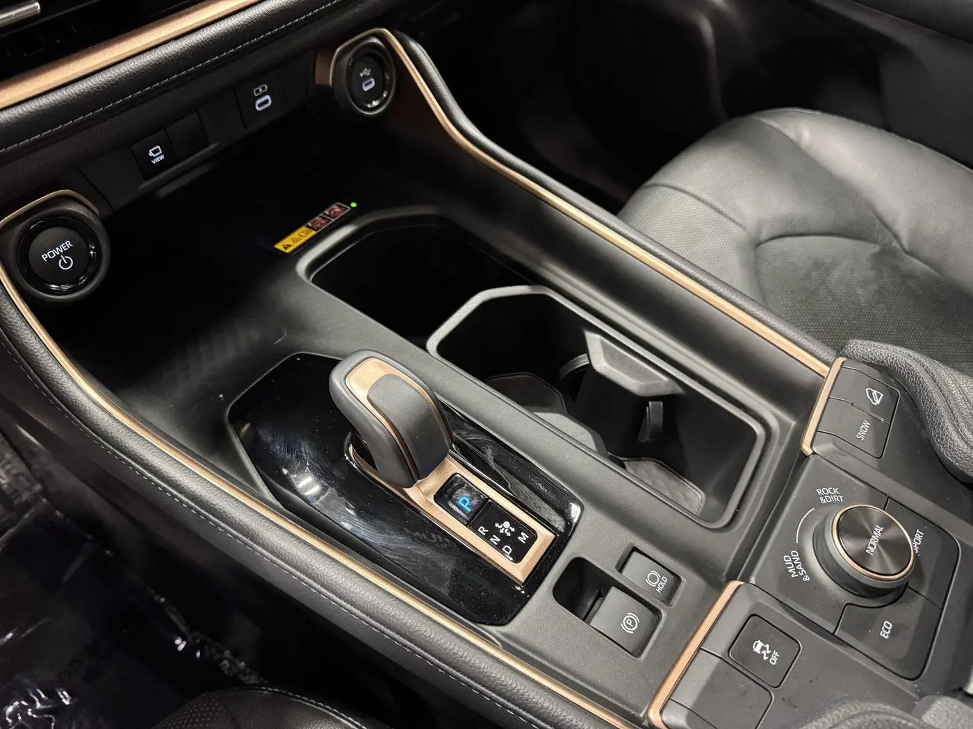2025 Toyota Highlander - $60,698
