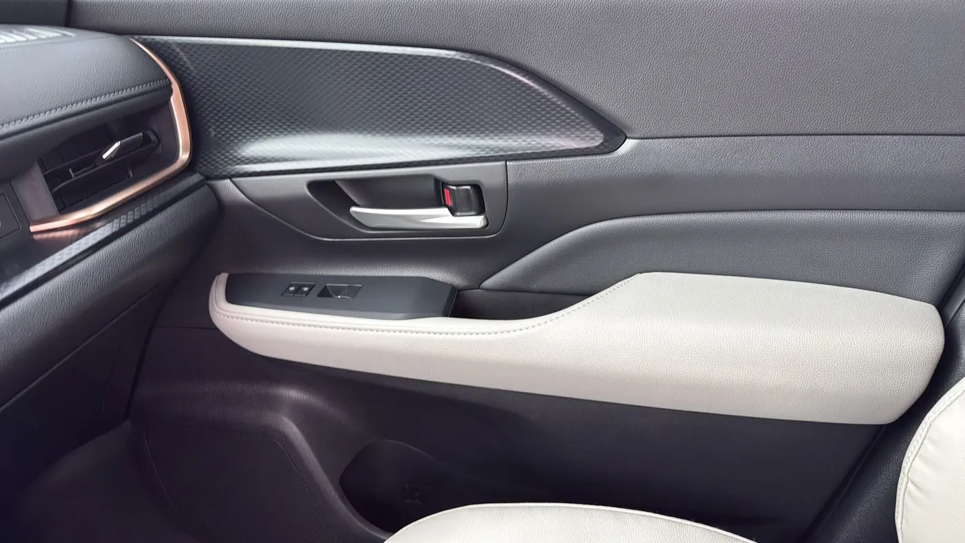 2025 Toyota Grand Highlander Hybrid MAX Limited