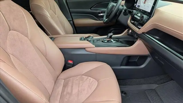 2026 Toyota Grand Highlander Hybrid MAX Platinum