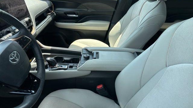 2024 Toyota Grand Highlander Hybrid MAX Platinum