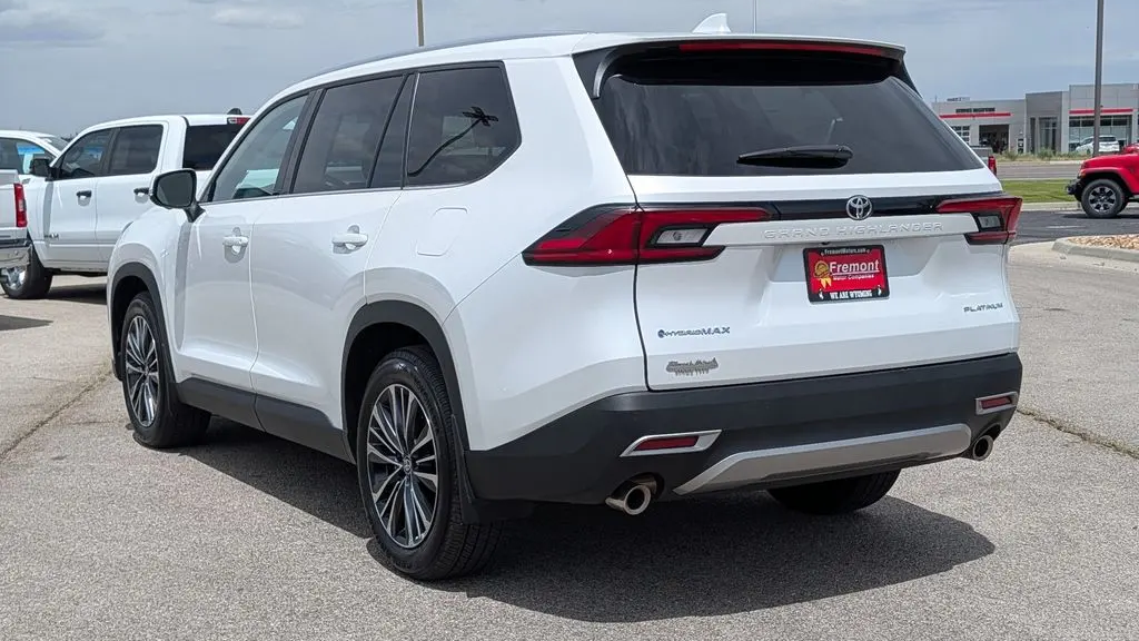 2026 Toyota Grand Highlander Hybrid MAX Platinum