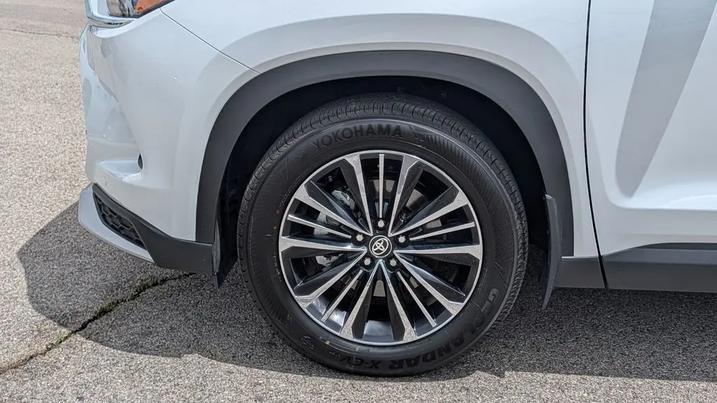 2026 Toyota Grand Highlander Hybrid MAX Platinum