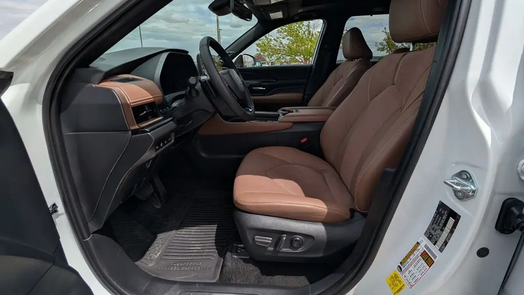 2026 Toyota Grand Highlander Hybrid MAX Platinum