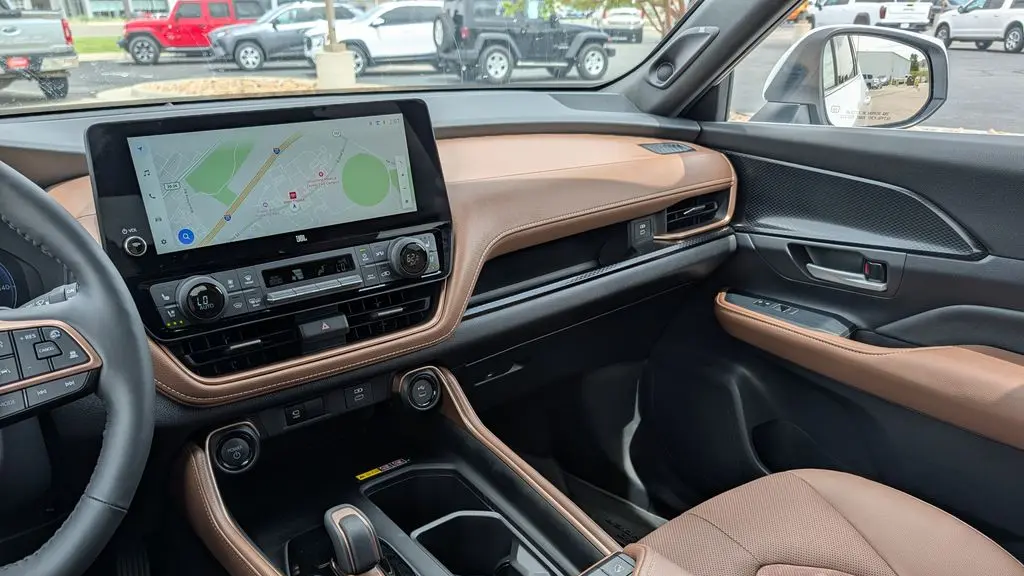2026 Toyota Grand Highlander Hybrid MAX Platinum