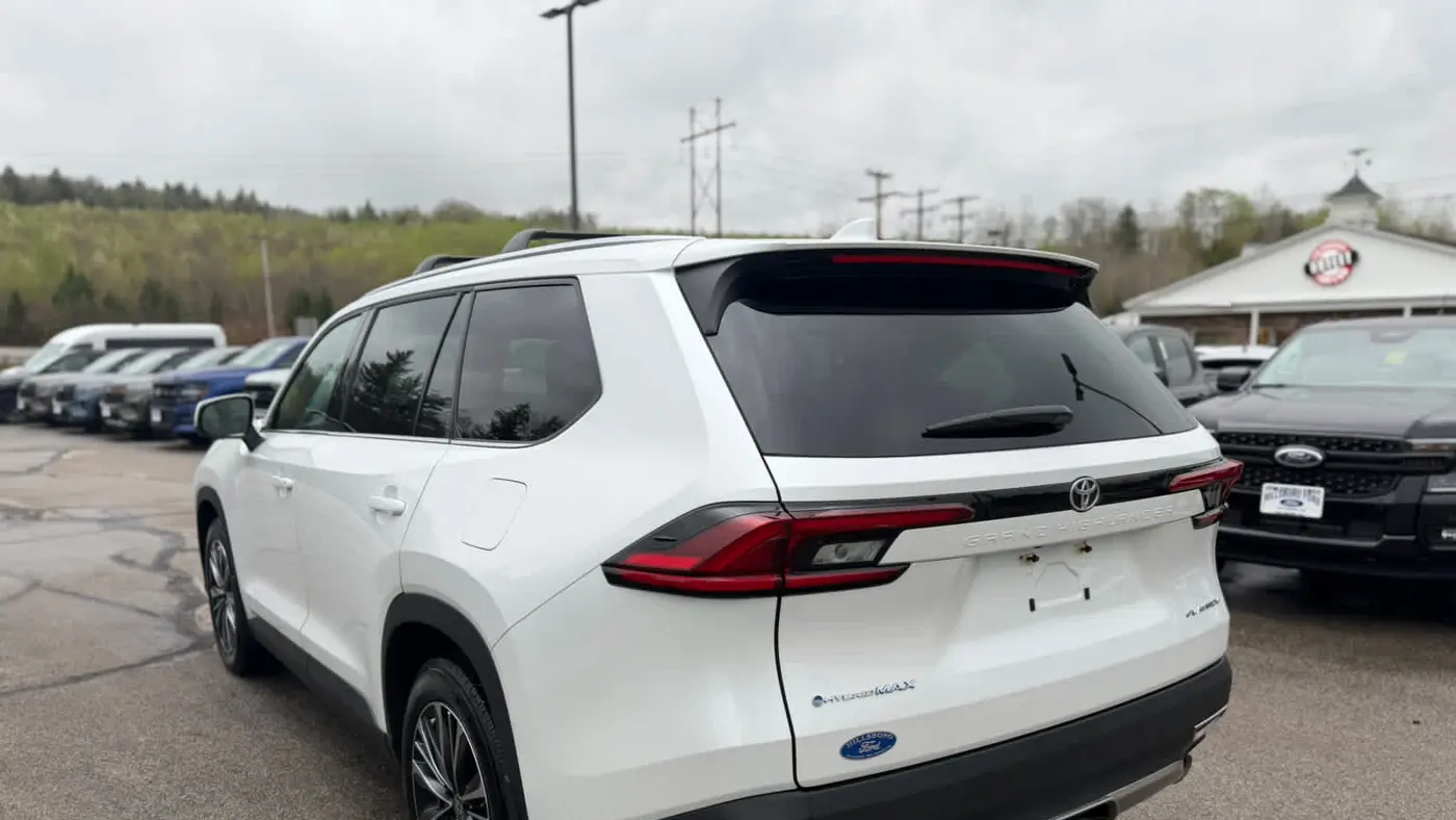 2025 Toyota Grand Highlander Hybrid MAX Limited