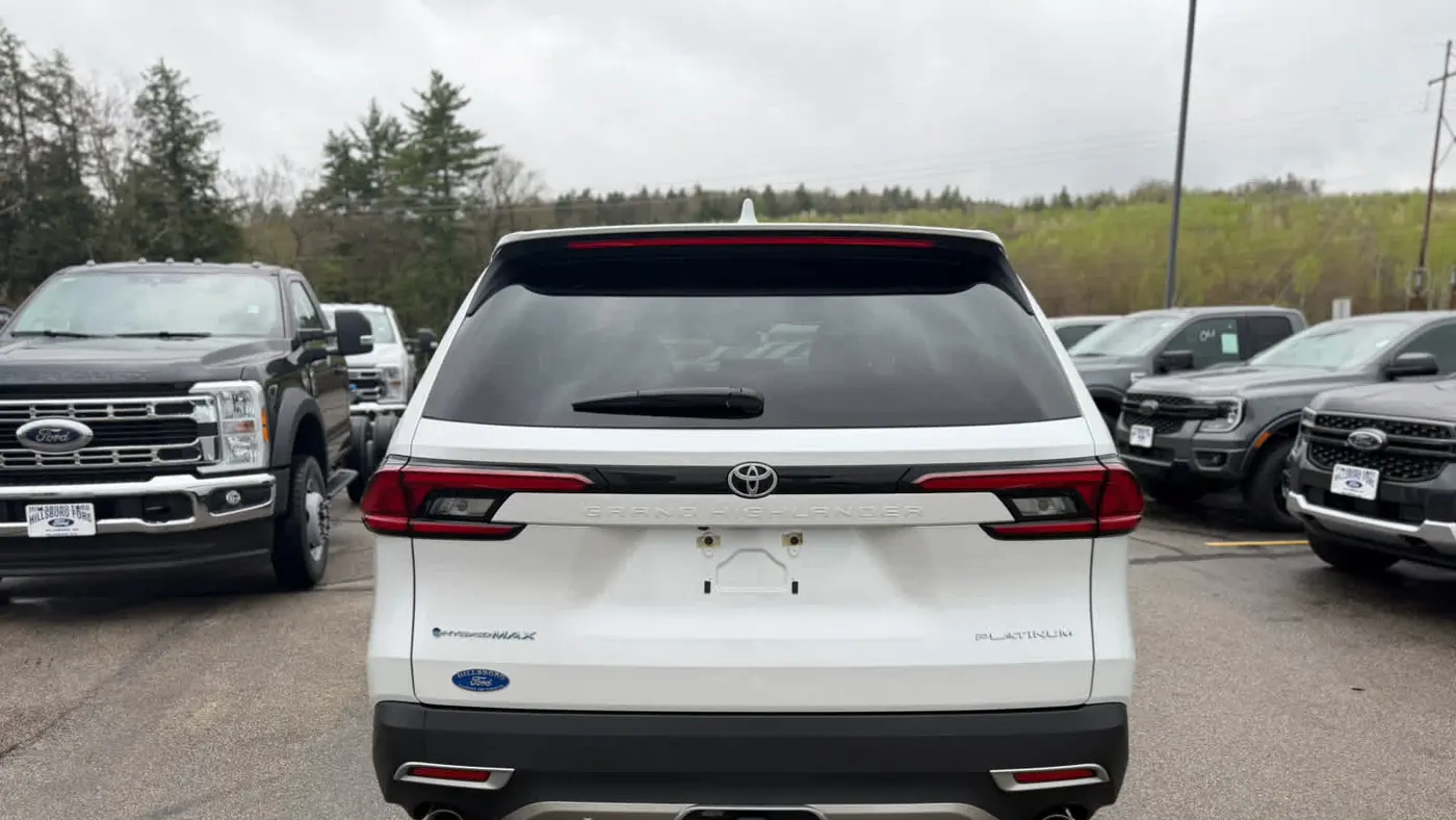 2025 Toyota Grand Highlander Hybrid MAX Limited