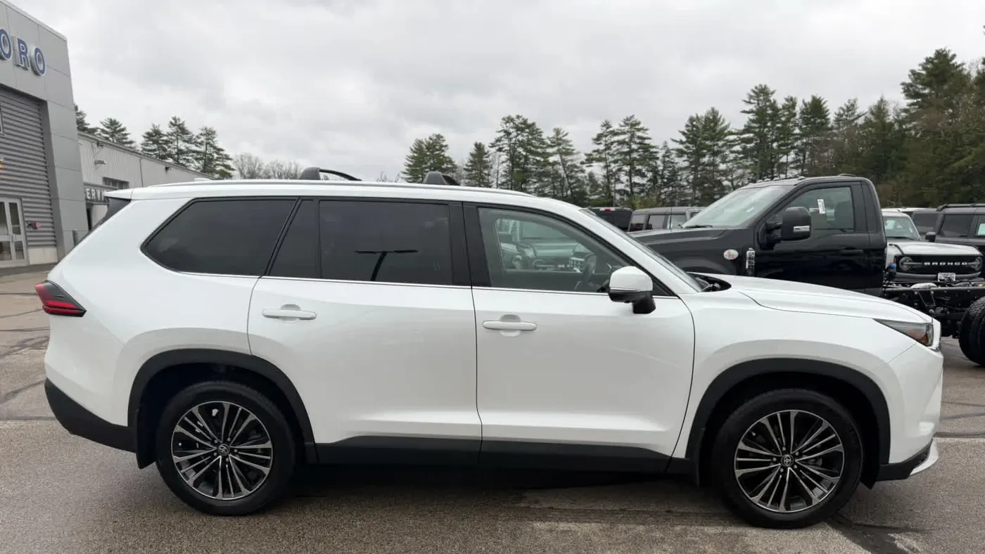 2025 Toyota Grand Highlander Hybrid MAX Limited