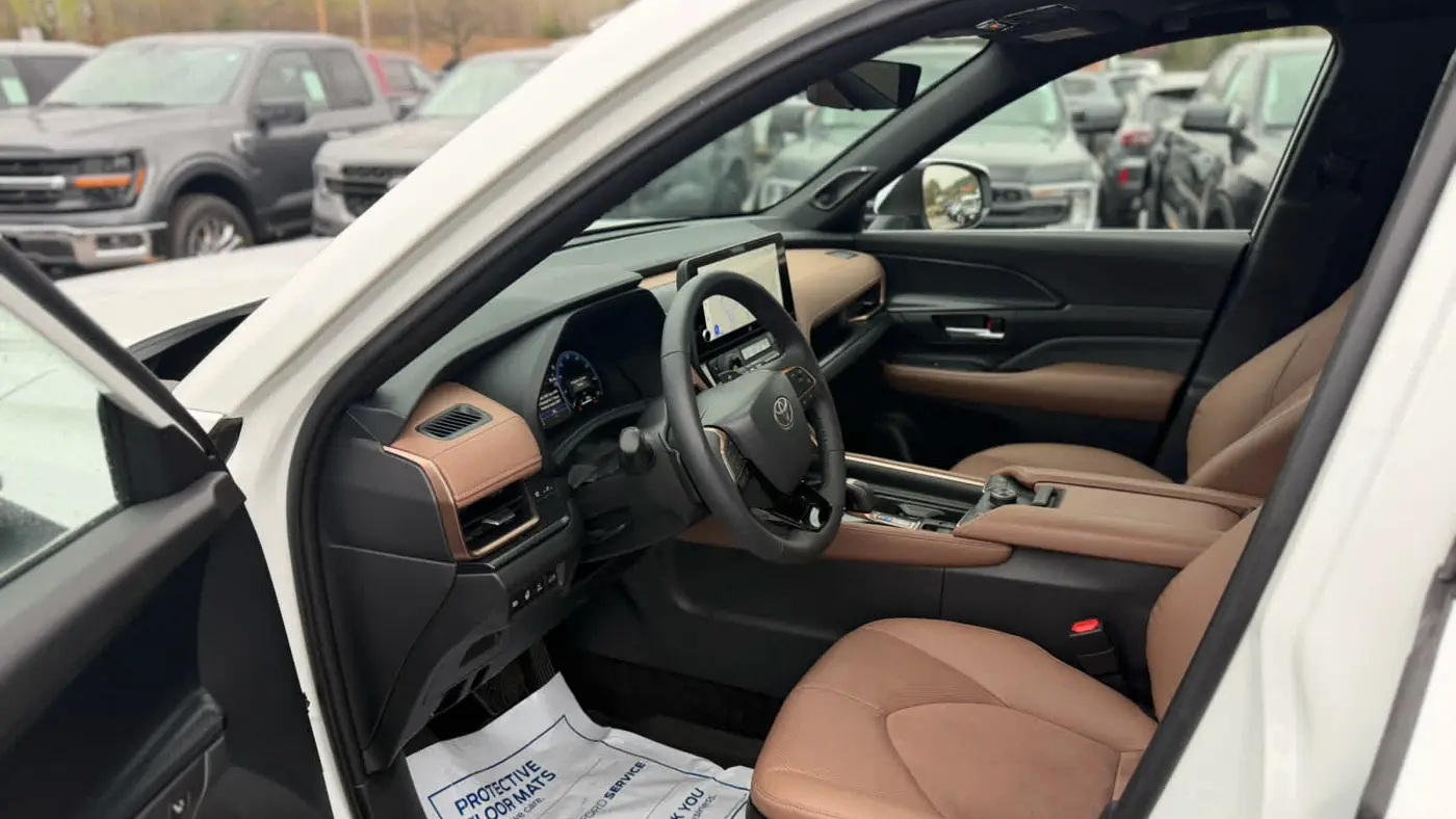 2025 Toyota Grand Highlander Hybrid MAX Limited