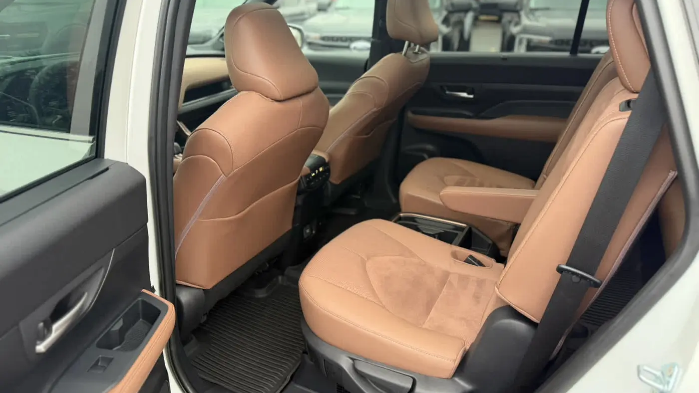 2025 Toyota Grand Highlander Hybrid MAX Limited