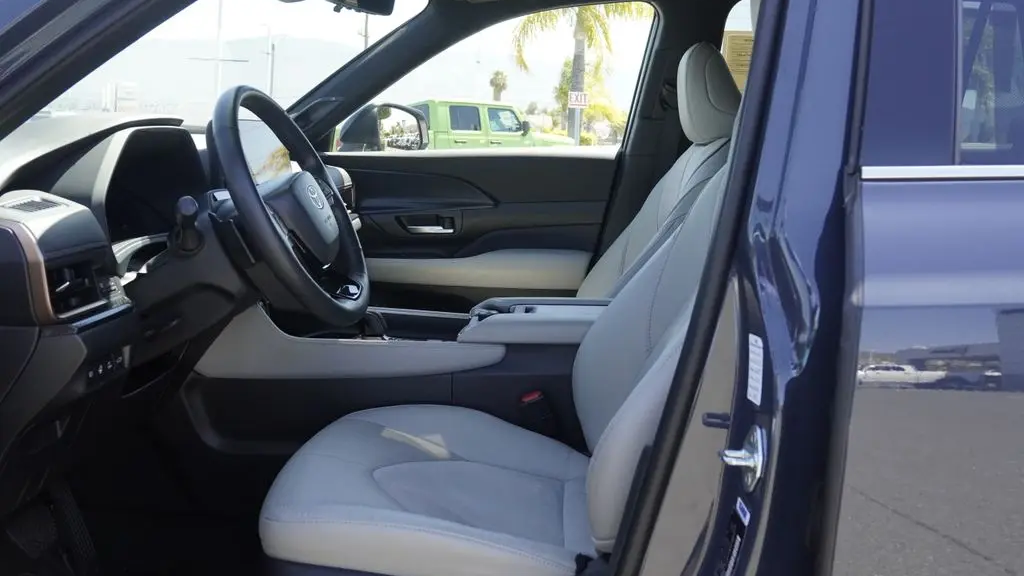 2024 Toyota Grand Highlander Hybrid MAX Limited