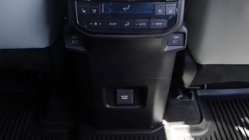 2024 Toyota Grand Highlander Hybrid MAX Limited