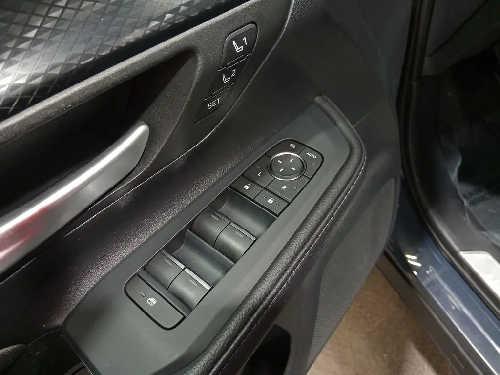 2025 Toyota Highlander - $58,987