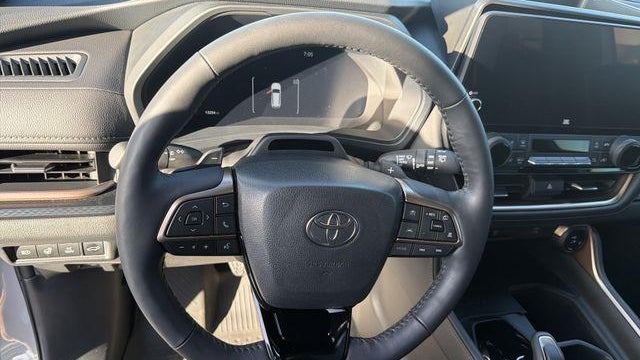 2025 Toyota Grand Highlander Hybrid MAX Platinum