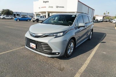 2022 Toyota Sienna AWD Woodland Edition 7-Passenger 4DR Mini-Van