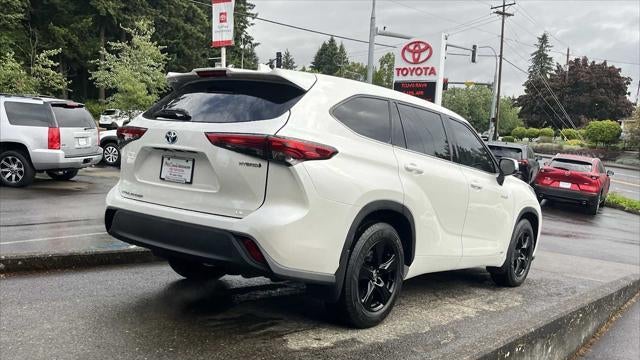 2021 Toyota Highlander Hybrid LE