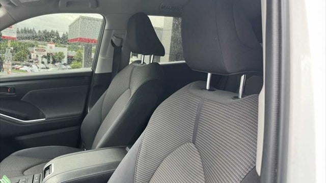 2021 Toyota Highlander Hybrid LE