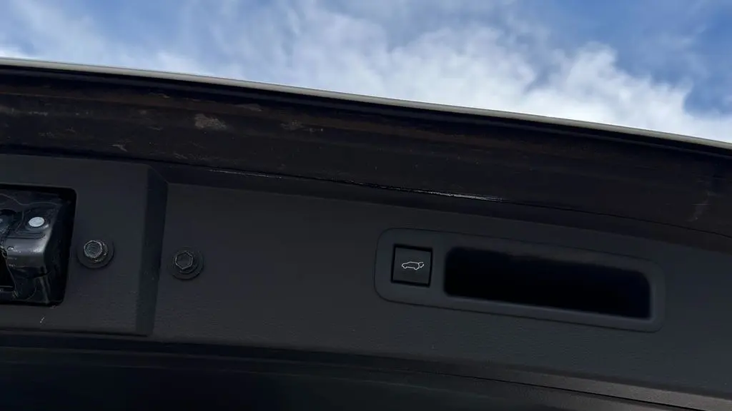 2023 Toyota Highlander Hybrid LE