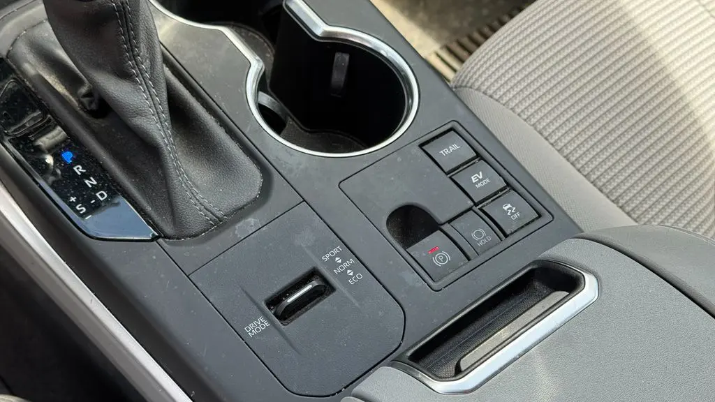 2023 Toyota Highlander Hybrid LE