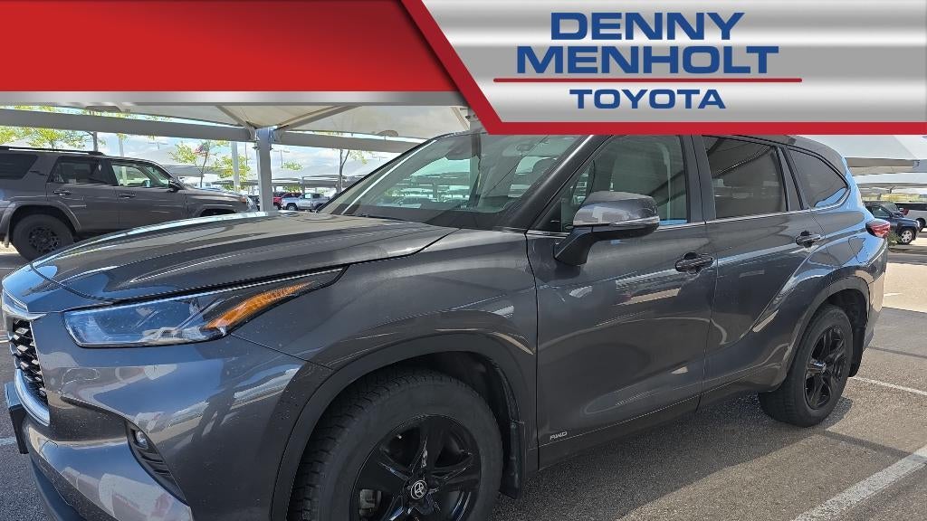 Preowned 2023 Toyota Highlander Hybrid LE for Sale