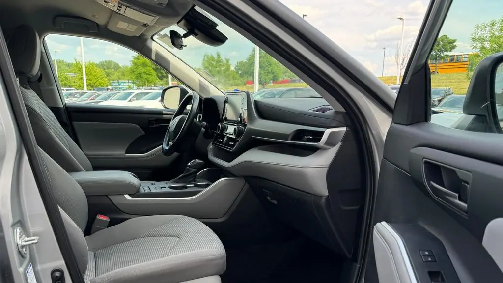 2021 Toyota Highlander Hybrid LE
