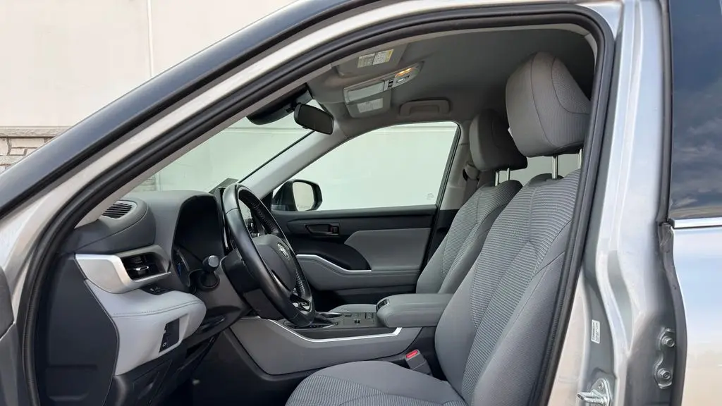 2021 Toyota Highlander Hybrid LE
