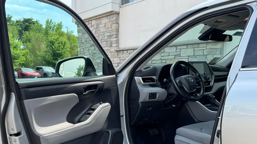 2021 Toyota Highlander Hybrid LE
