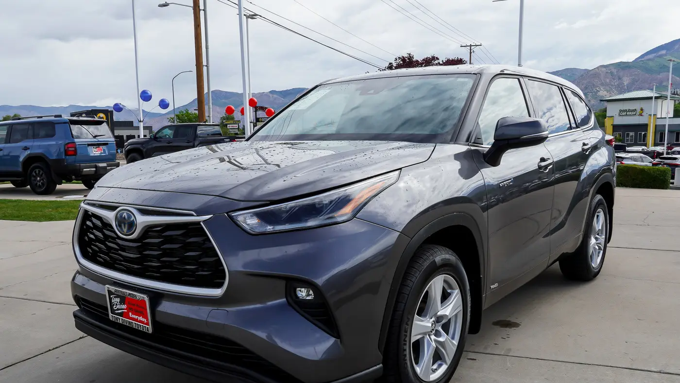 2021 Toyota Highlander Hybrid LE