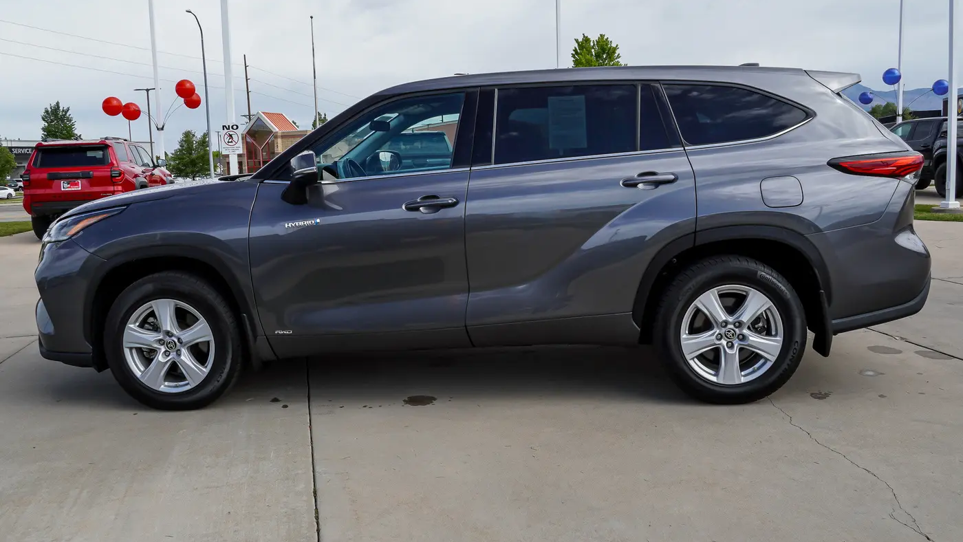 2021 Toyota Highlander Hybrid LE