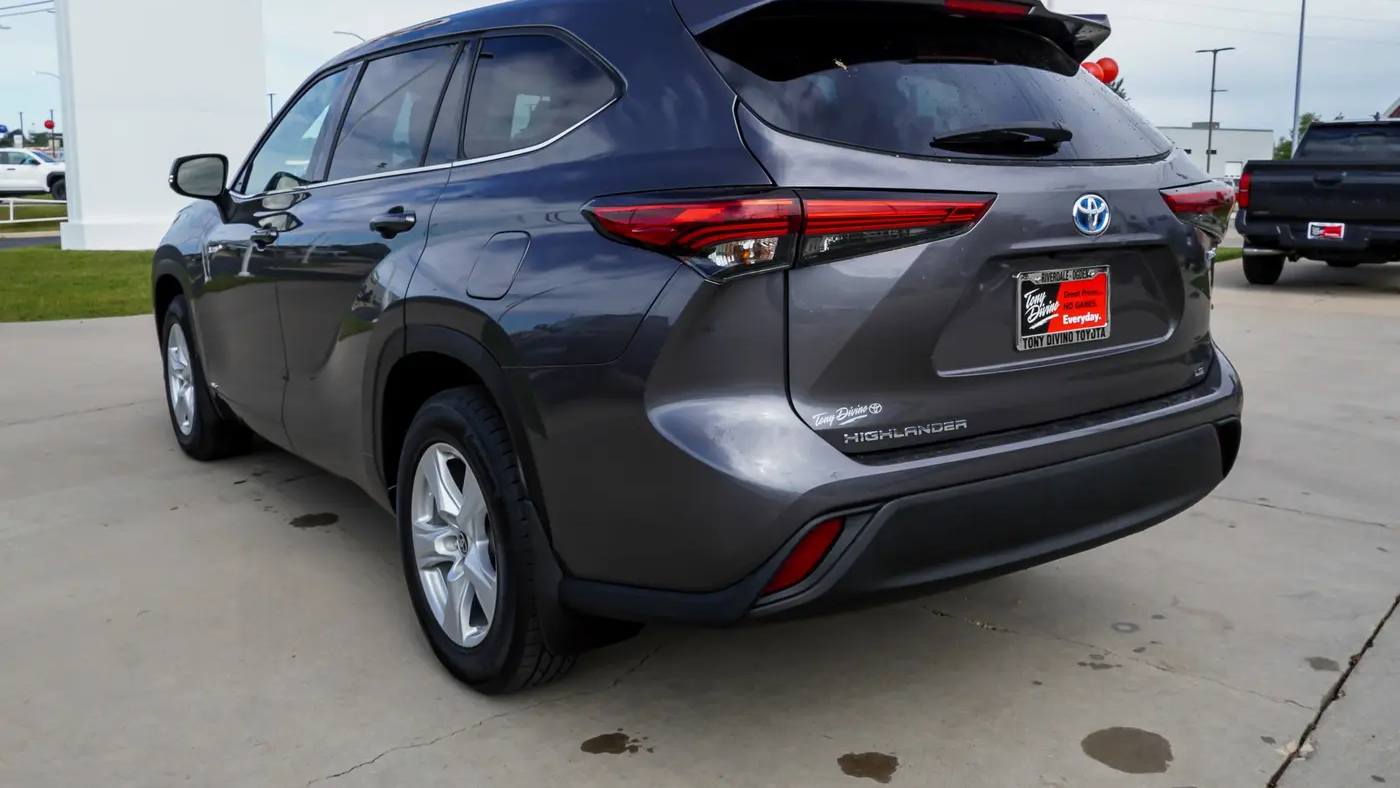 2021 Toyota Highlander Hybrid LE