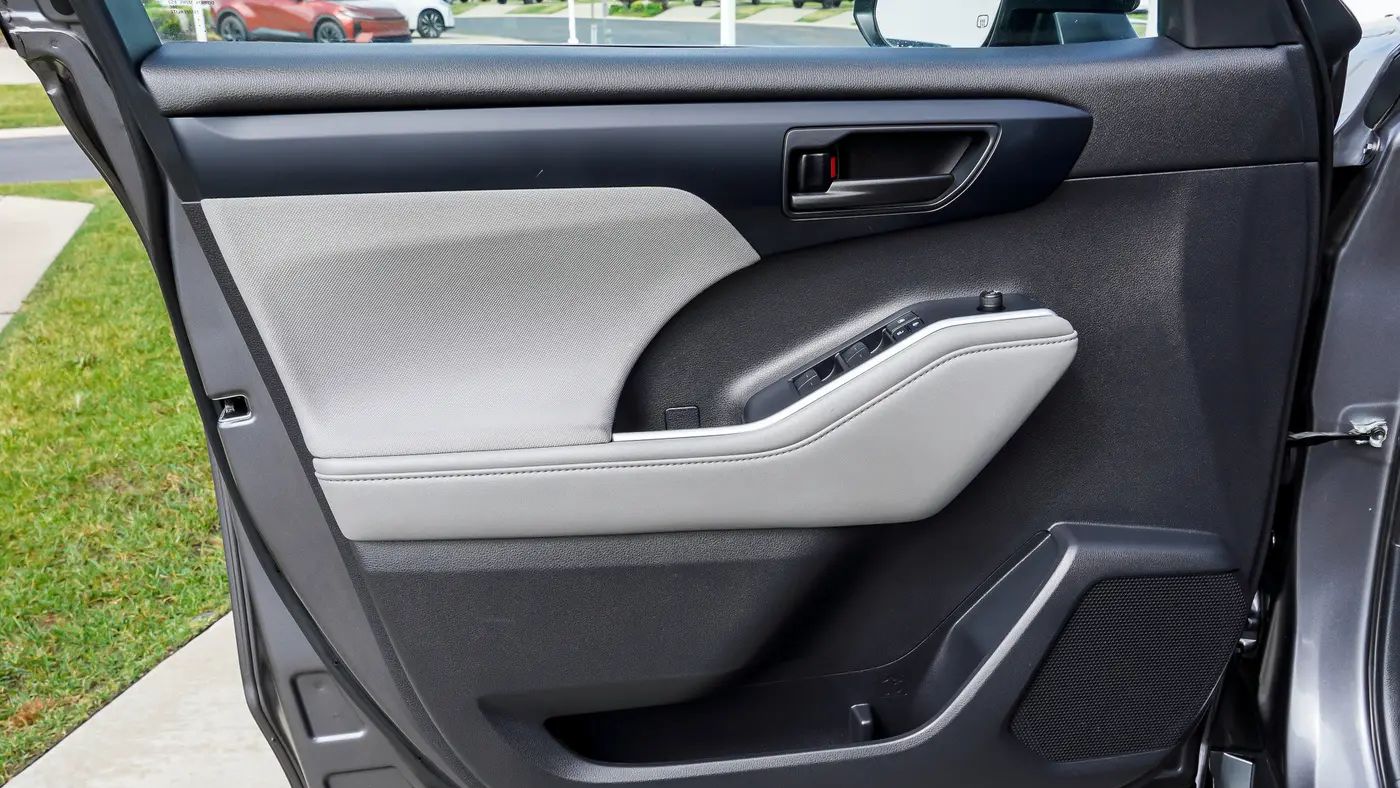 2021 Toyota Highlander Hybrid LE