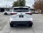 2023 Highlander Hybrid Thumbnail 4