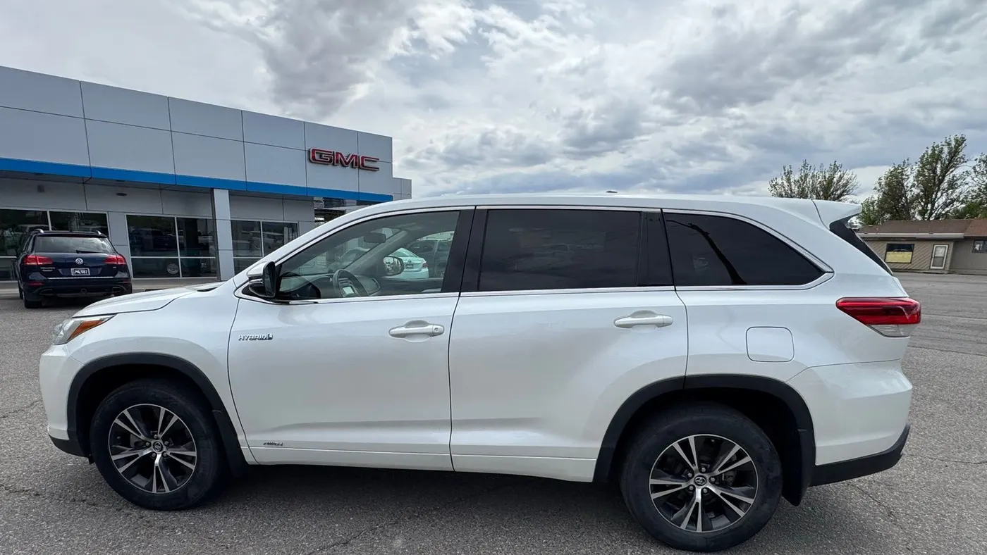 2018 Toyota Highlander Hybrid LE