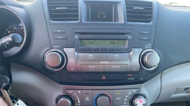 2010 Toyota Highlander Base