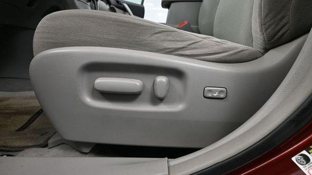 2010 Toyota Highlander Base