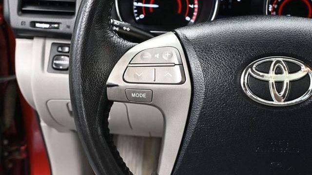 2010 Toyota Highlander Base