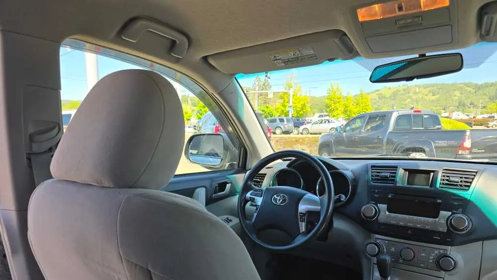 2012 Toyota Highlander SE